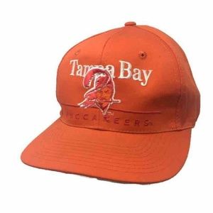 Vintage Tampa Bay Buccaneers NFL Snapback